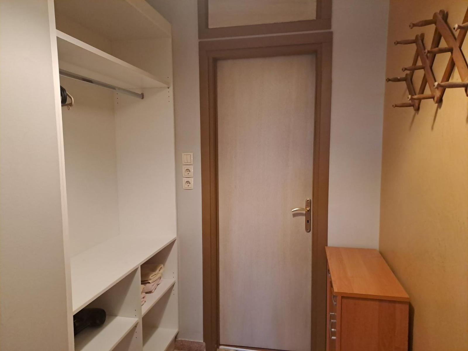 Dimitris Place Near Athens Airport كوروبيون المظهر الخارجي الصورة