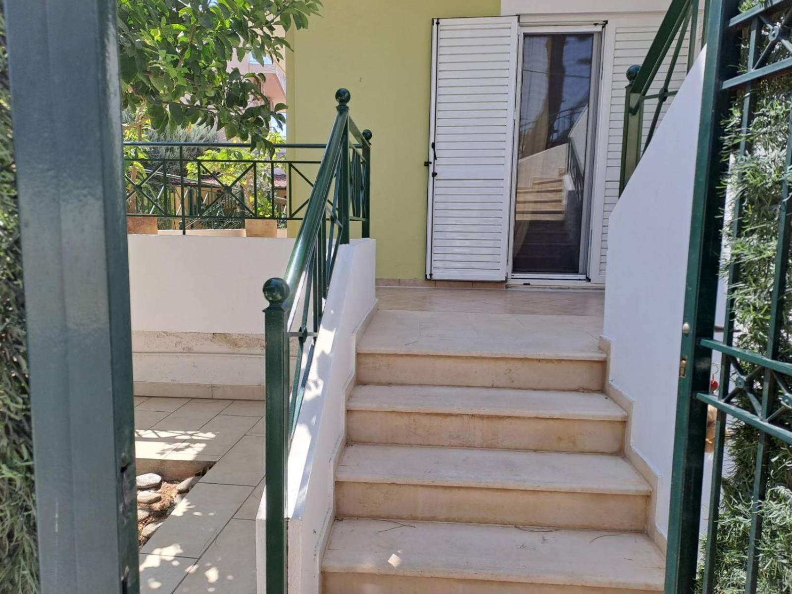 Dimitris Place Near Athens Airport كوروبيون المظهر الخارجي الصورة